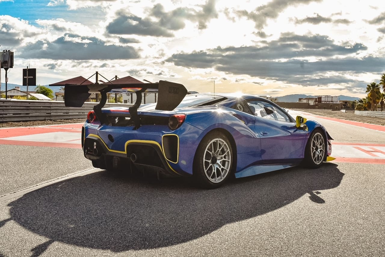 Ferrari 488 Challenge Evo - Dream Drives